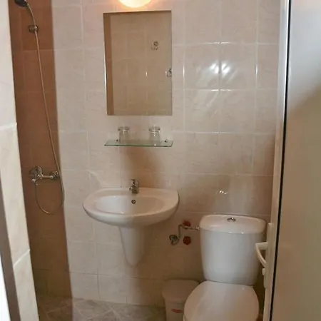 Hotel Creativity House Of Bas Varna - Free Parking *